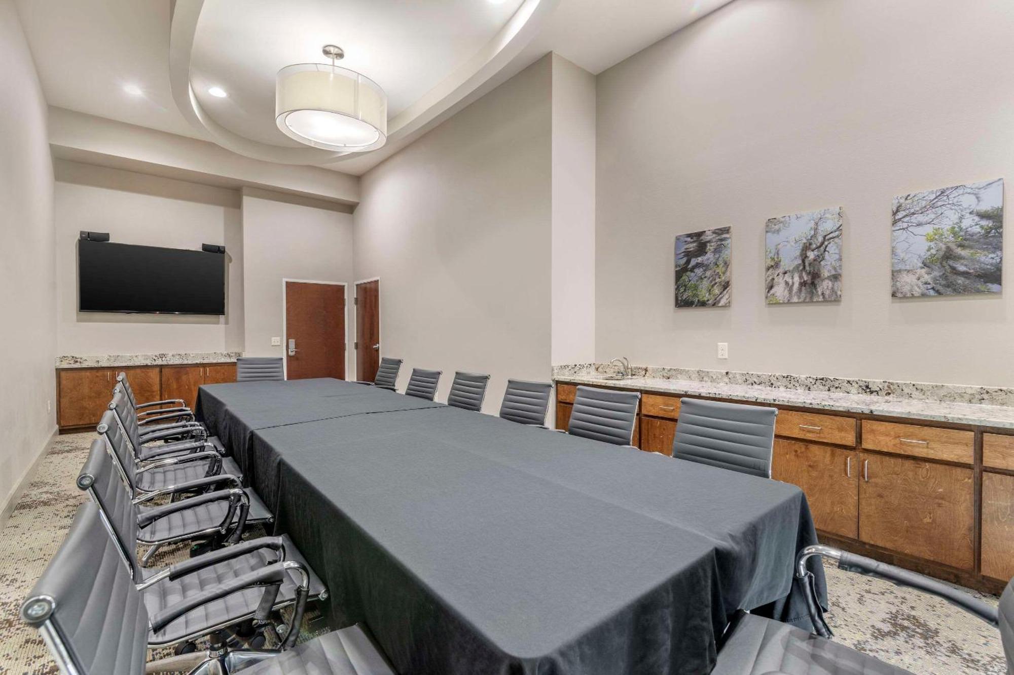 Comfort Inn & Suites ולדוסטה מראה חיצוני תמונה