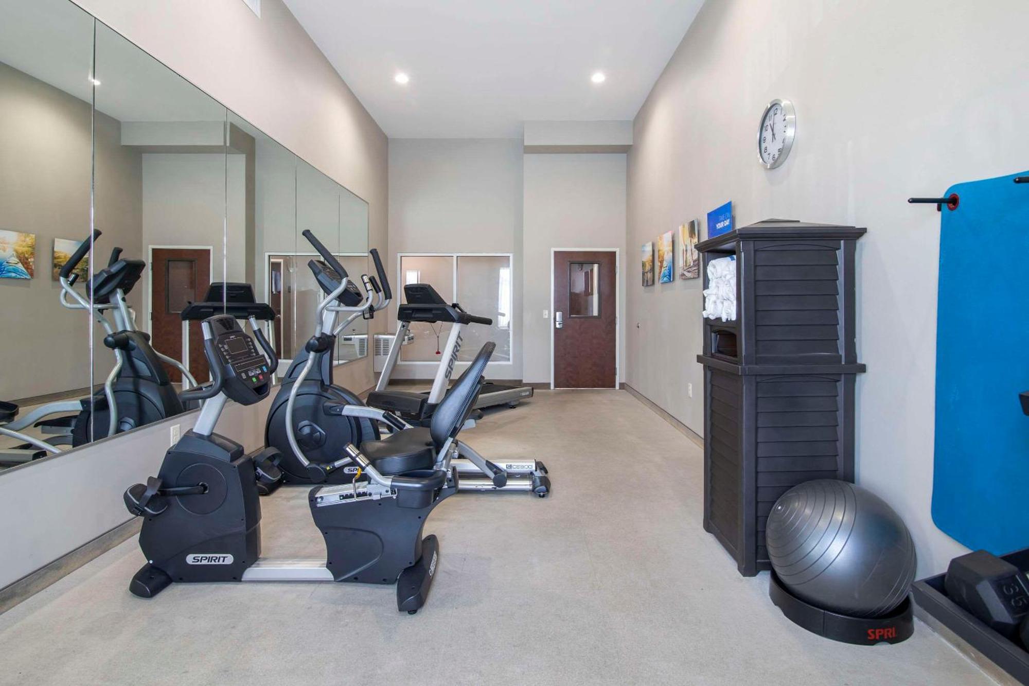 Comfort Inn & Suites ולדוסטה מראה חיצוני תמונה
