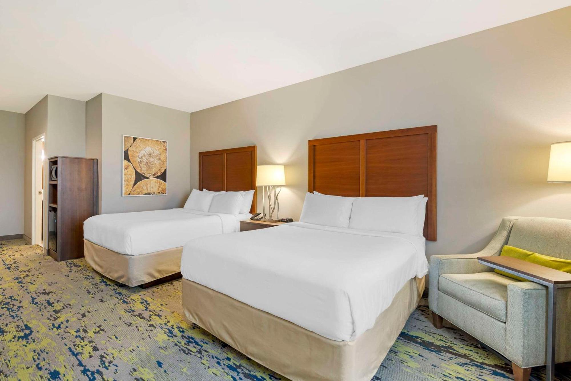 Comfort Inn & Suites ולדוסטה מראה חיצוני תמונה